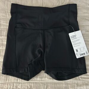 NWT Ultimate Shortie XS
